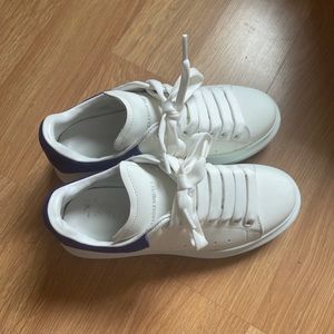 Alexander McQueen
Women's Suede Oversized Sneakers